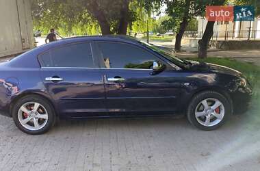 Седан Mazda 3 2005 в Чернівцях