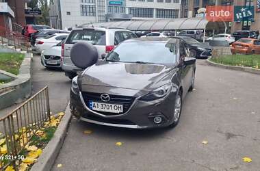 Седан Mazda 3 2014 в Киеве