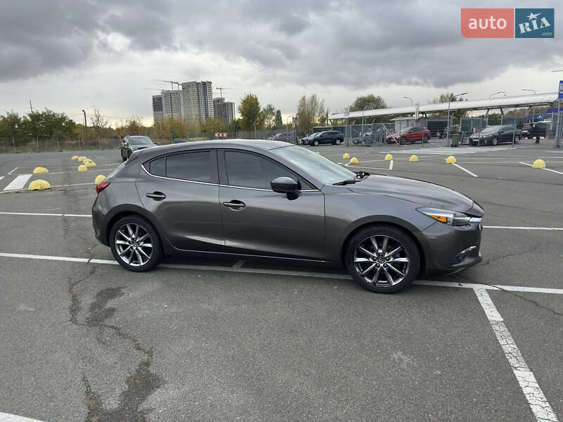 Mazda 3 2017