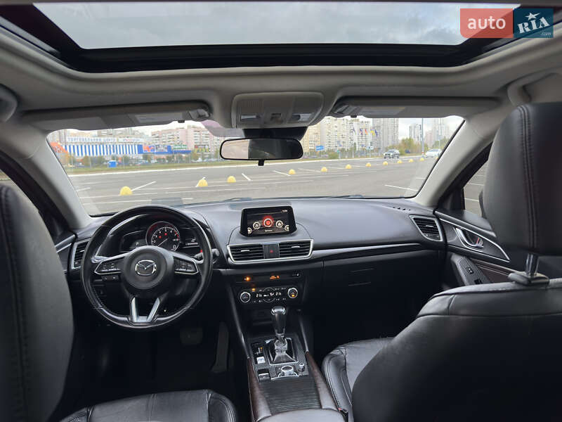 Хетчбек Mazda 3 2017 в Києві
