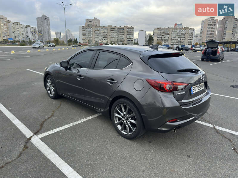 Хетчбек Mazda 3 2017 в Києві
