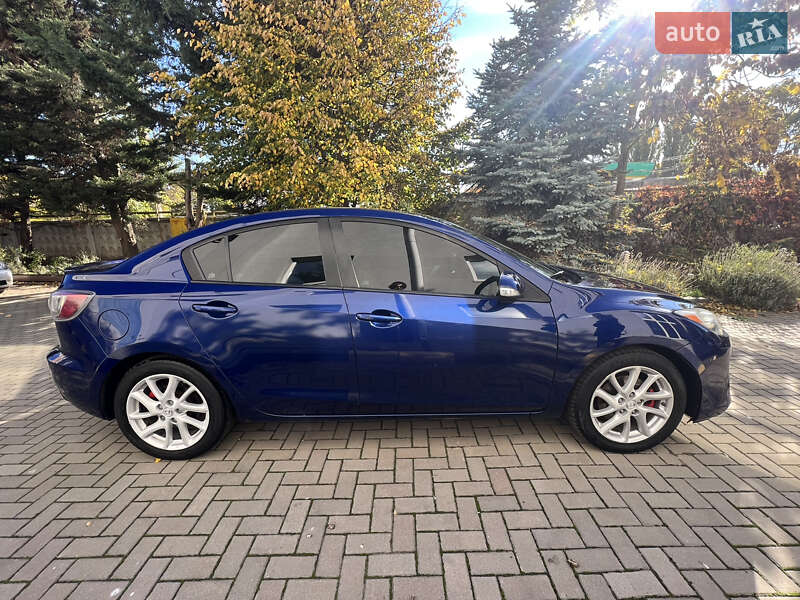 Седан Mazda 3 2012 в Одесі