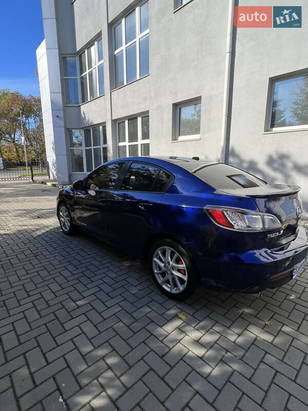 Седан Mazda 3 2012 в Одесі