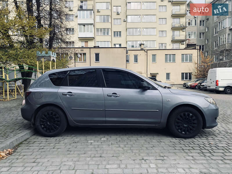Хэтчбек Mazda 3 2005 в Ивано-Франковске