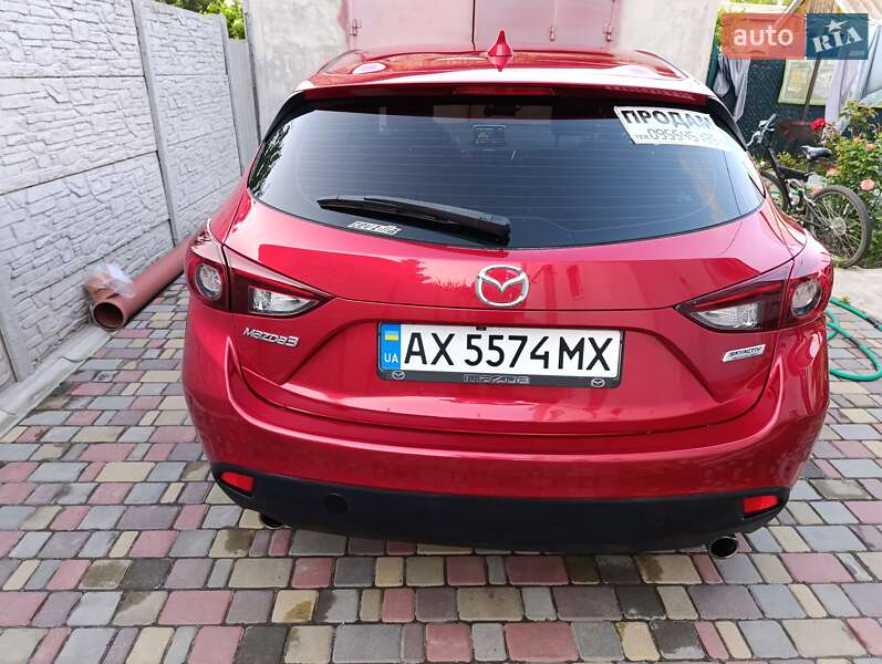 Хетчбек Mazda 3 2016 в Комсомольському