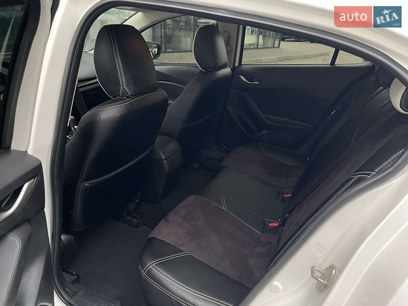 Седан Mazda 3 2016 в Полтаве фото 25 Седан Mazda 3 2016 в Полтаве