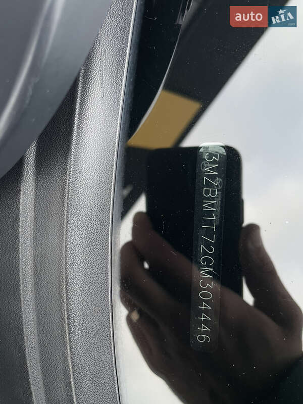 Седан Mazda 3 2016 в Полтаве фото 32 Седан Mazda 3 2016 в Полтаве