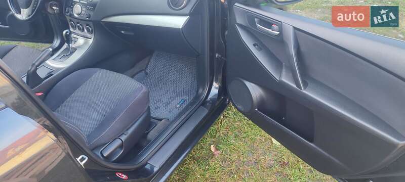 Седан Mazda 3 2010 в Львове