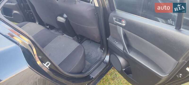 Седан Mazda 3 2010 в Львове