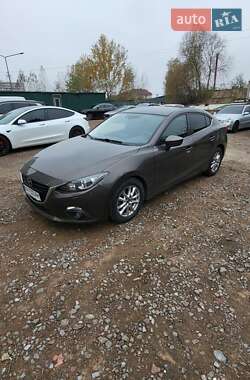 Седан Mazda 3 2016 в Киеве