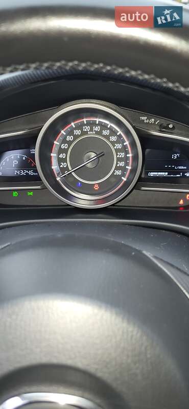 Седан Mazda 3 2016 в Киеве