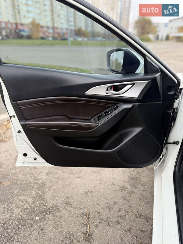 Седан Mazda 3 2013 в Киеве фото 20 Седан Mazda 3 2013 в Киеве