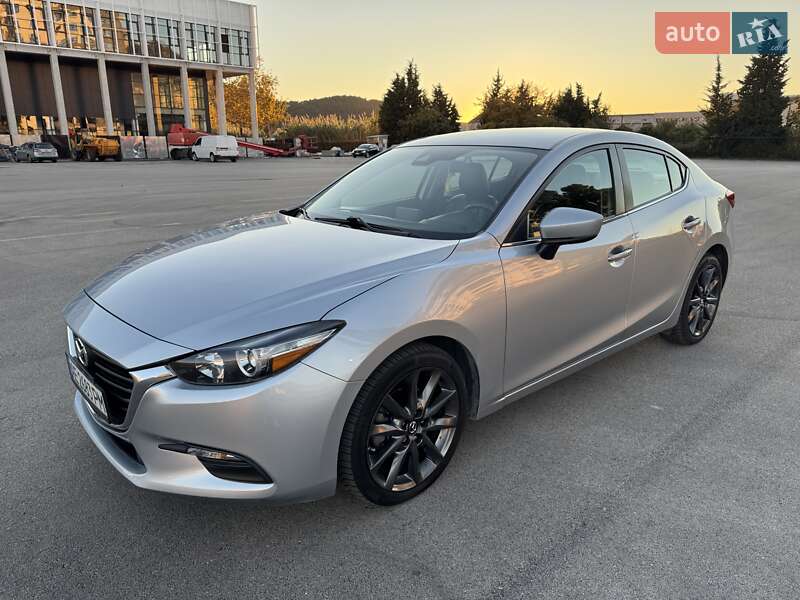 Седан Mazda 3 2018 в Киеве фото 3 Седан Mazda 3 2018 в Киеве