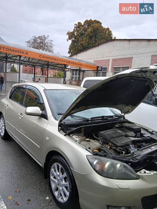 Хетчбек Mazda 3 2008 в Чернігові