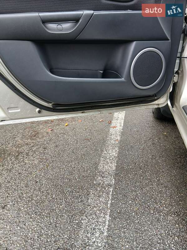 Хетчбек Mazda 3 2008 в Чернігові