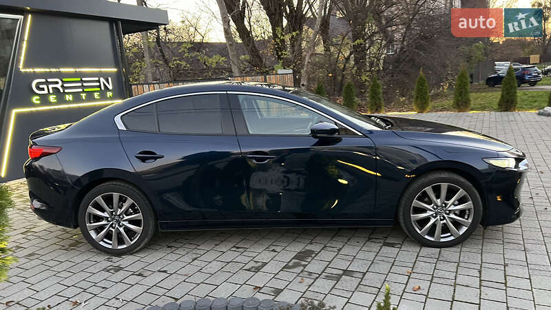 Седан Mazda 3 2022 в Львові