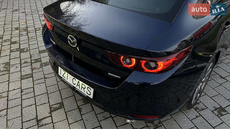 Седан Mazda 3 2022 в Львові