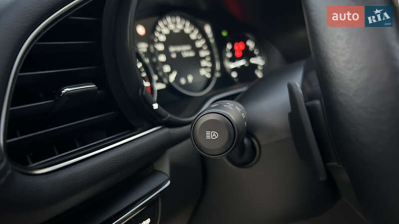 Седан Mazda 3 2022 в Львові