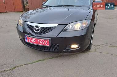 Седан Mazda 3 2008 в Нововолынске