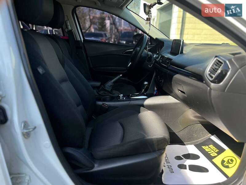 Хэтчбек Mazda 3 2013 в Ивано-Франковске