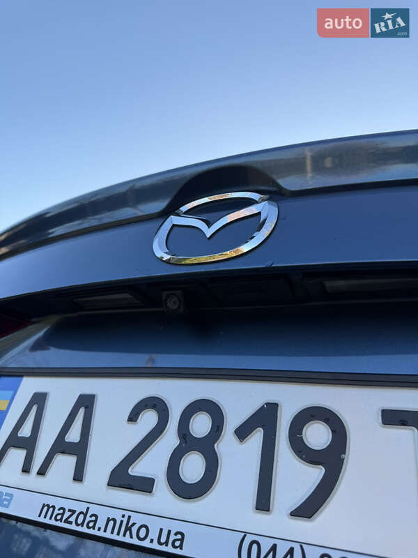 Седан Mazda 3 2018 в Киеве фото 8 Седан Mazda 3 2018 в Киеве