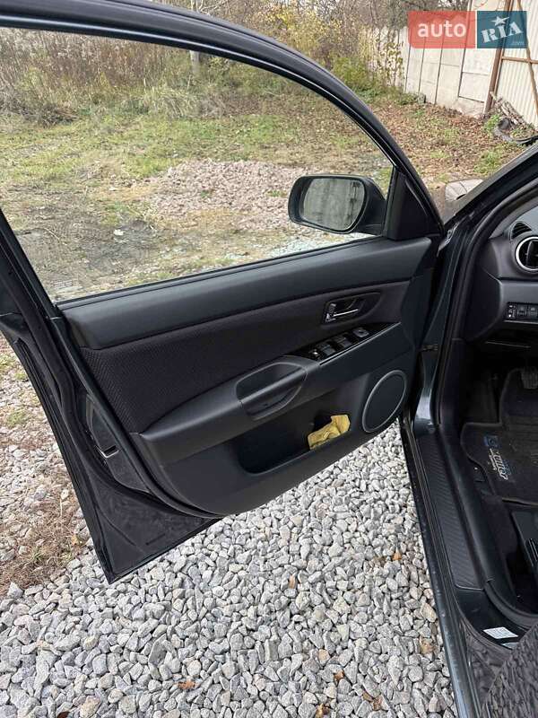 Хэтчбек Mazda 3 2008 в Житомире