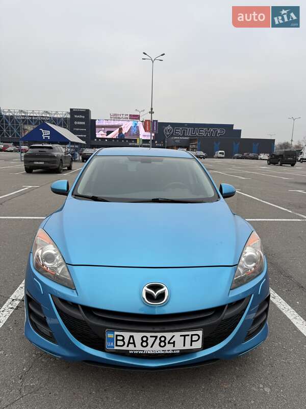 Хетчбек Mazda 3 2010 в Києві фото 9 Хетчбек Mazda 3 2010 в Києві