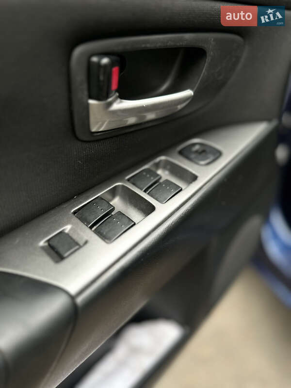 Хетчбек Mazda 3 2004 в Тульчині фото 25 Хетчбек Mazda 3 2004 в Тульчині