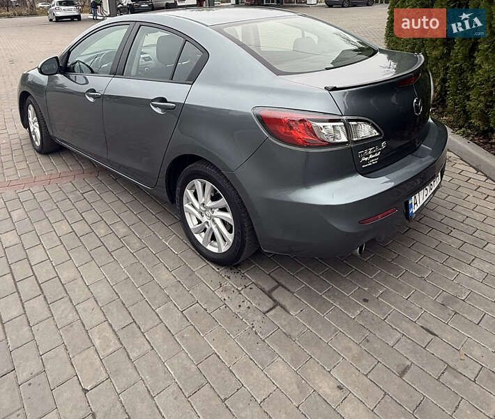 Седан Mazda 3 2012 в Білій Церкві