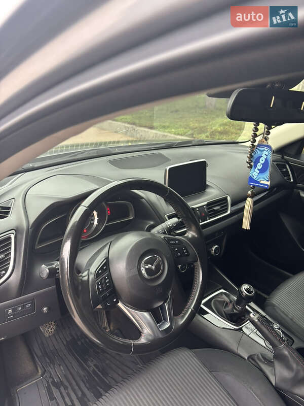 Хетчбек Mazda 3 2014 в Житомирі