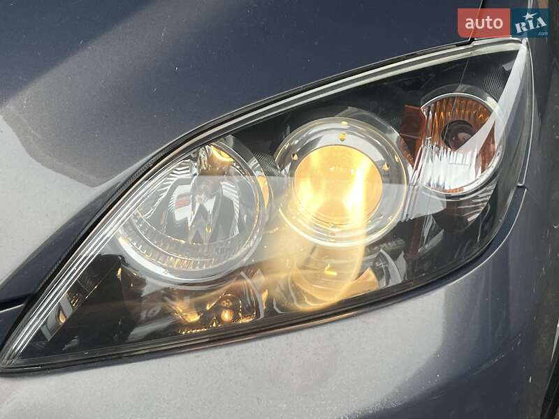 Хэтчбек Mazda 3 2008 в Виннице