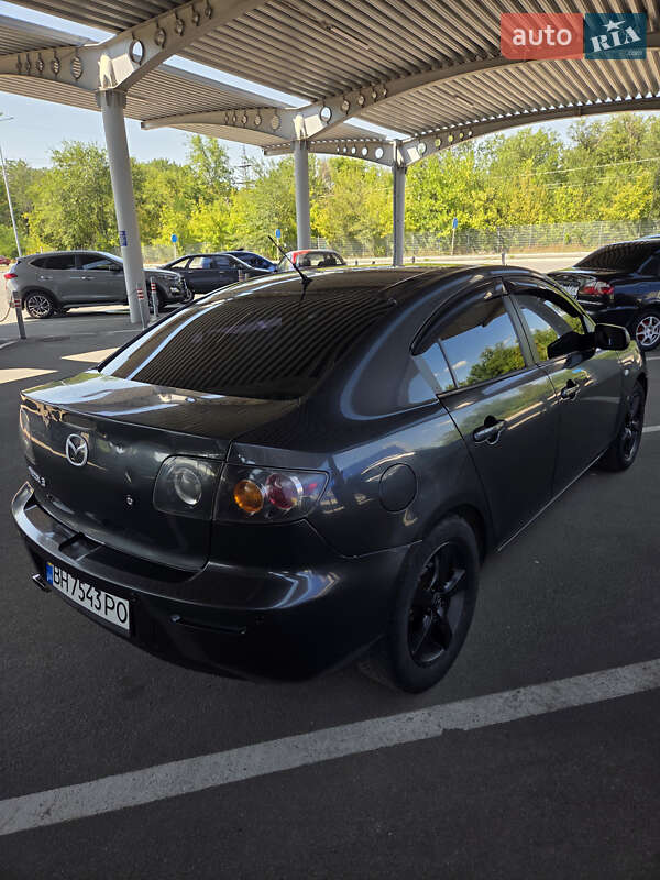Седан Mazda 3 2005 в Запорожье