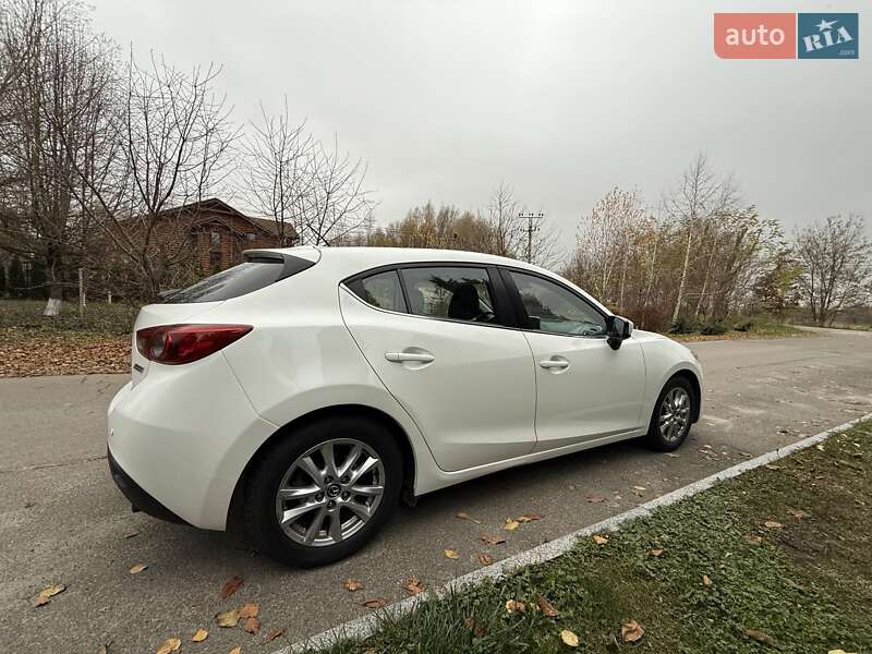 Хетчбек Mazda 3 2016 в Києві