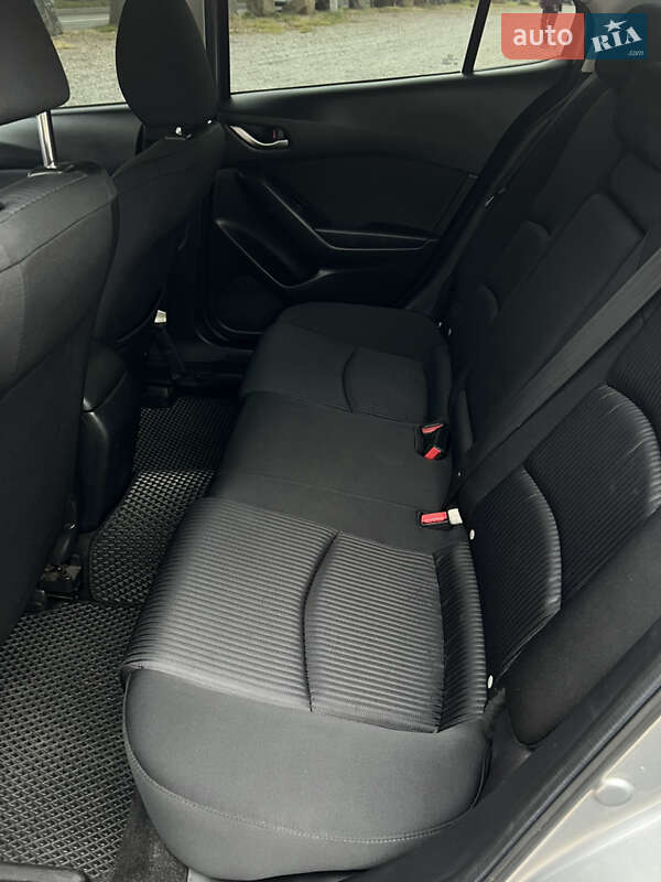 Седан Mazda 3 2016 в Львові фото 14 Седан Mazda 3 2016 в Львові