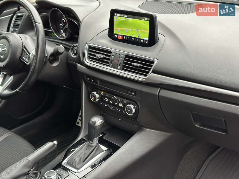 Седан Mazda 3 2017 в Києві фото 35 Седан Mazda 3 2017 в Києві
