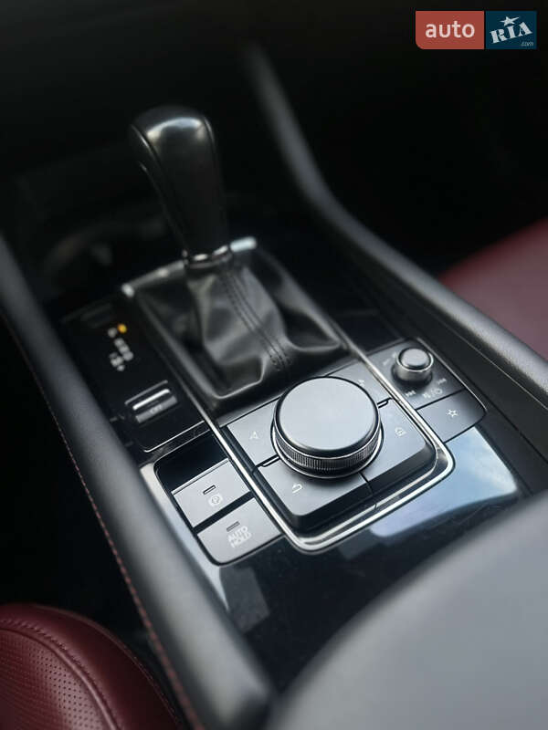 Седан Mazda 3 2022 в Черкассах