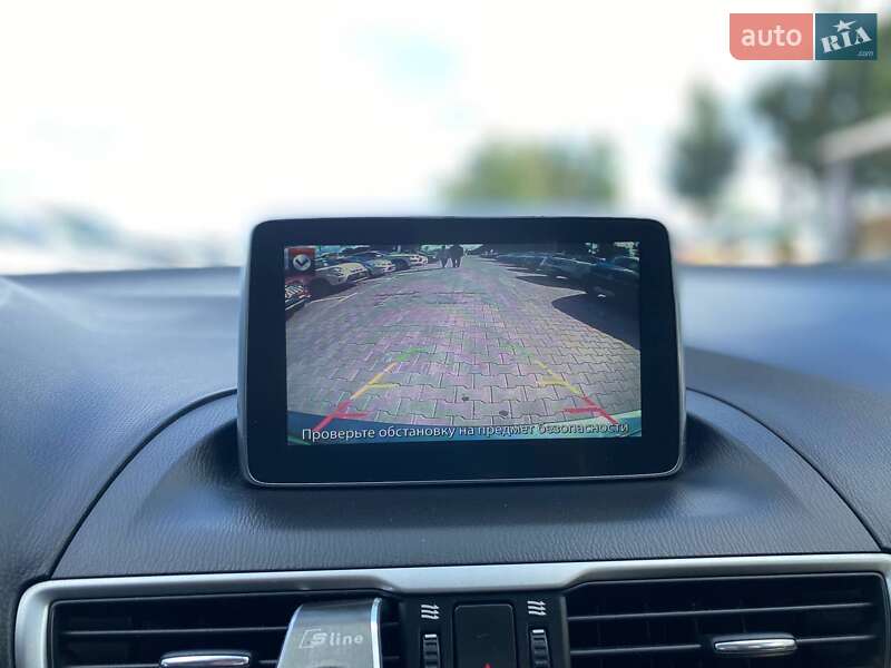 Седан Mazda 3 2014 в Києві