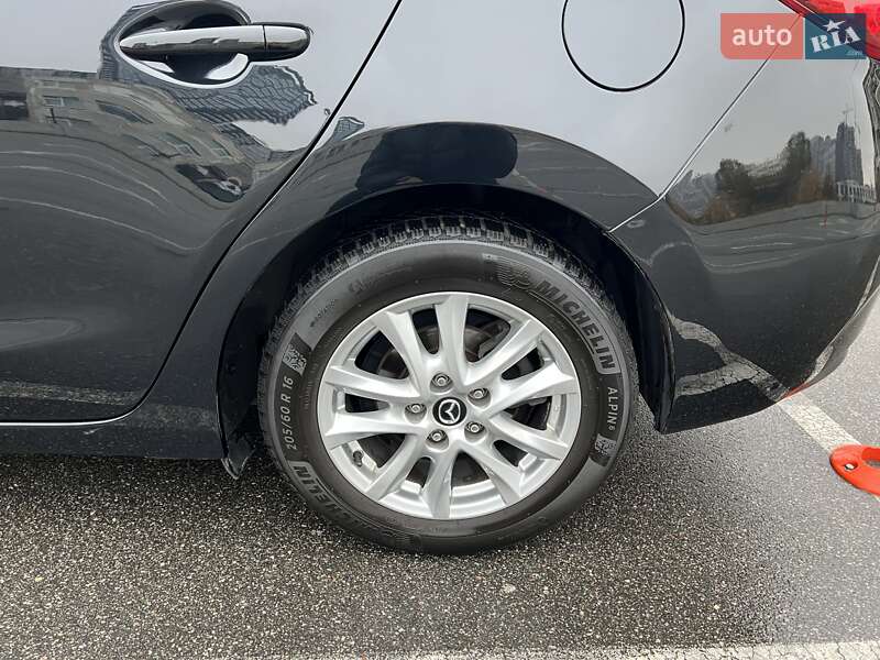 Седан Mazda 3 2017 в Києві фото 29 Седан Mazda 3 2017 в Києві