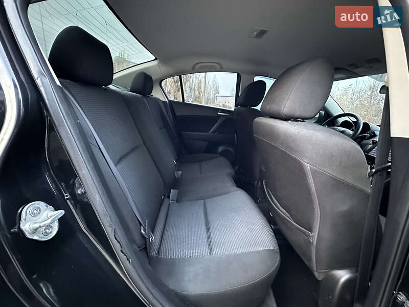 Седан Mazda 3 2012 в Николаеве фото 29 Седан Mazda 3 2012 в Николаеве