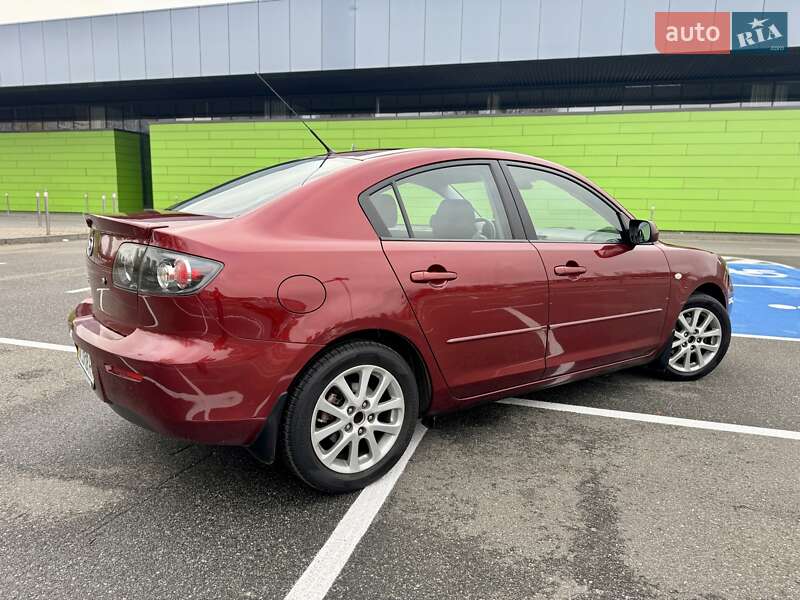 Седан Mazda 3 2008 в Киеве