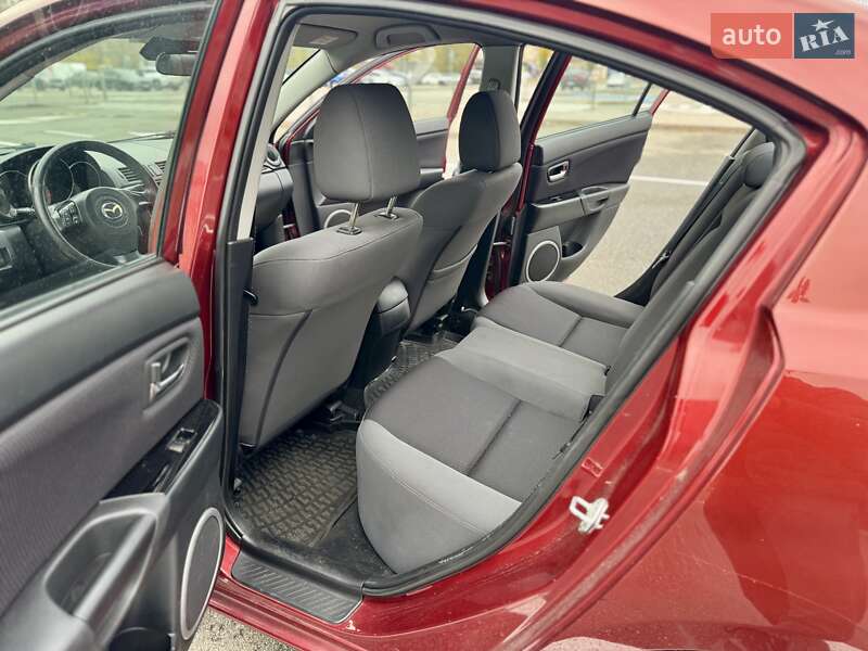 Седан Mazda 3 2008 в Киеве