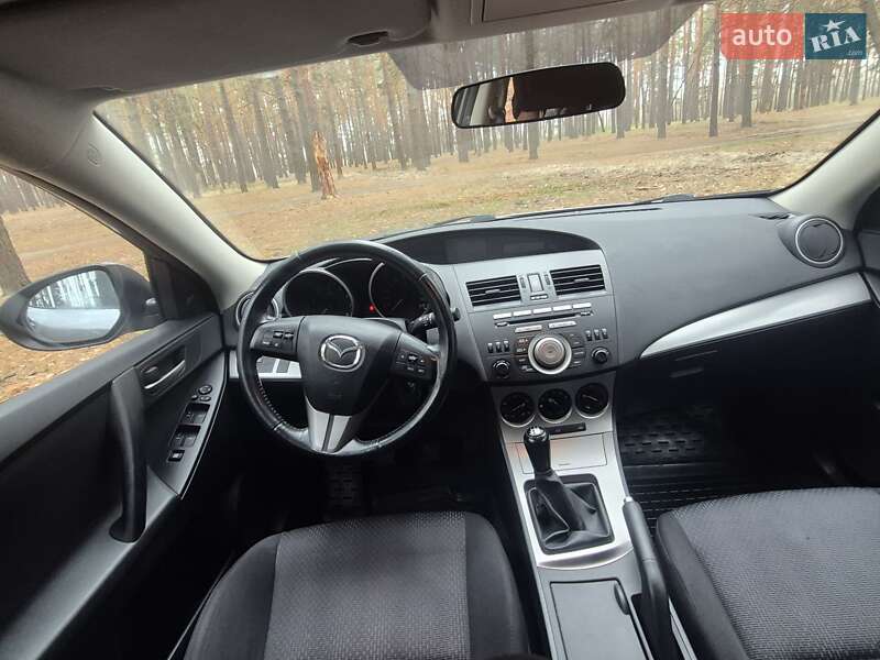 Хэтчбек Mazda 3 2010 в Харькове