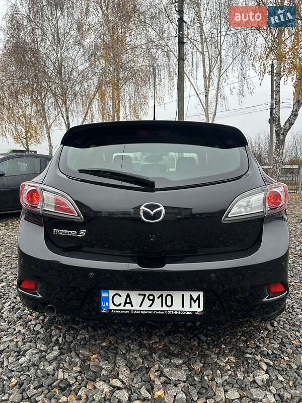 Хетчбек Mazda 3 2011 в Смілі