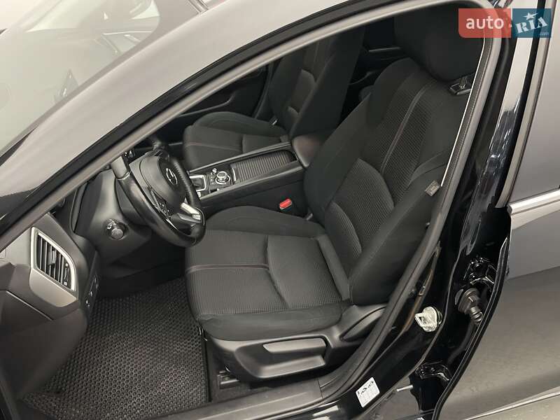 Хэтчбек Mazda 3 2018 в Киеве