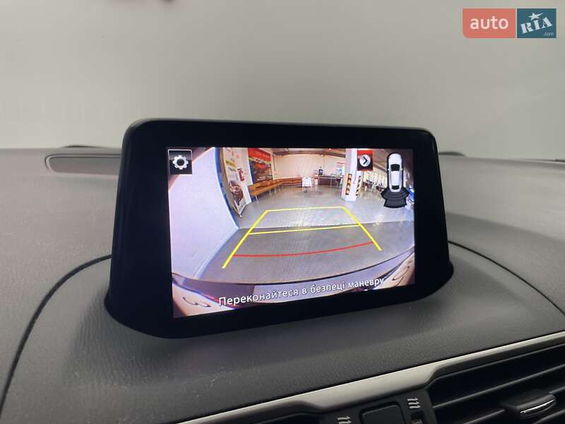 Хэтчбек Mazda 3 2018 в Киеве