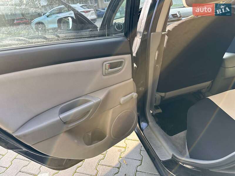 Хэтчбек Mazda 3 2006 в Тернополе
