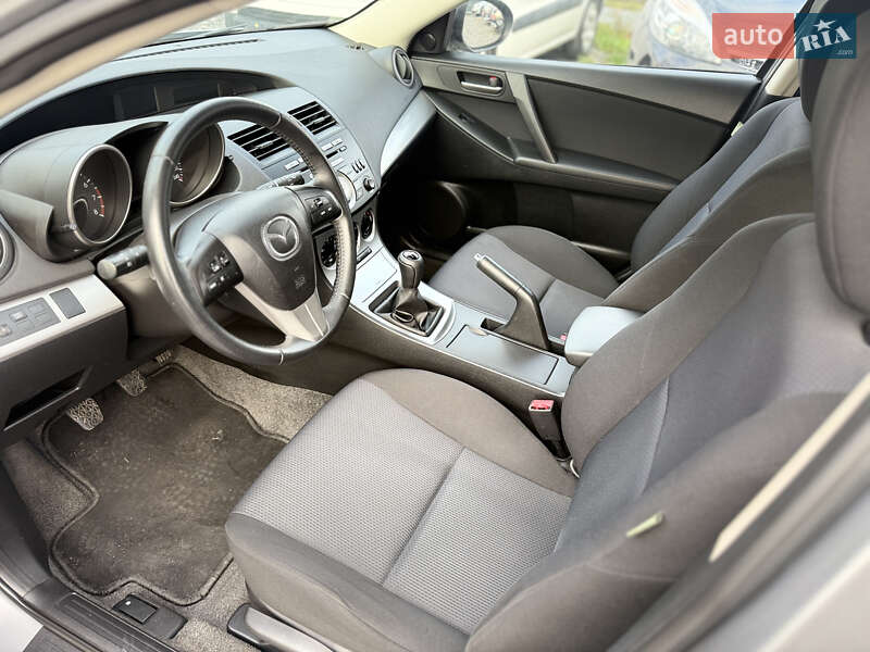 Хэтчбек Mazda 3 2010 в Виннице