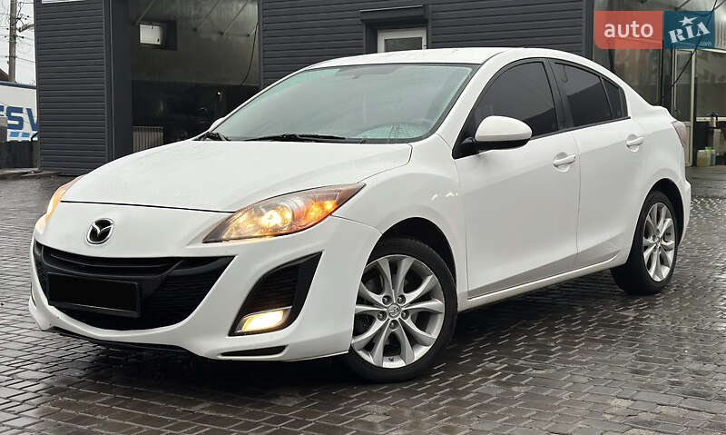 Седан Mazda 3 2010 в Дніпрі