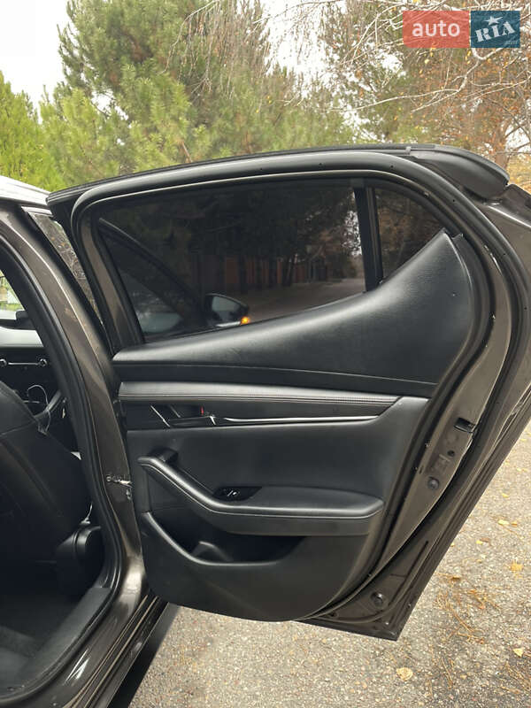 Хетчбек Mazda 3 2019 в Дніпрі