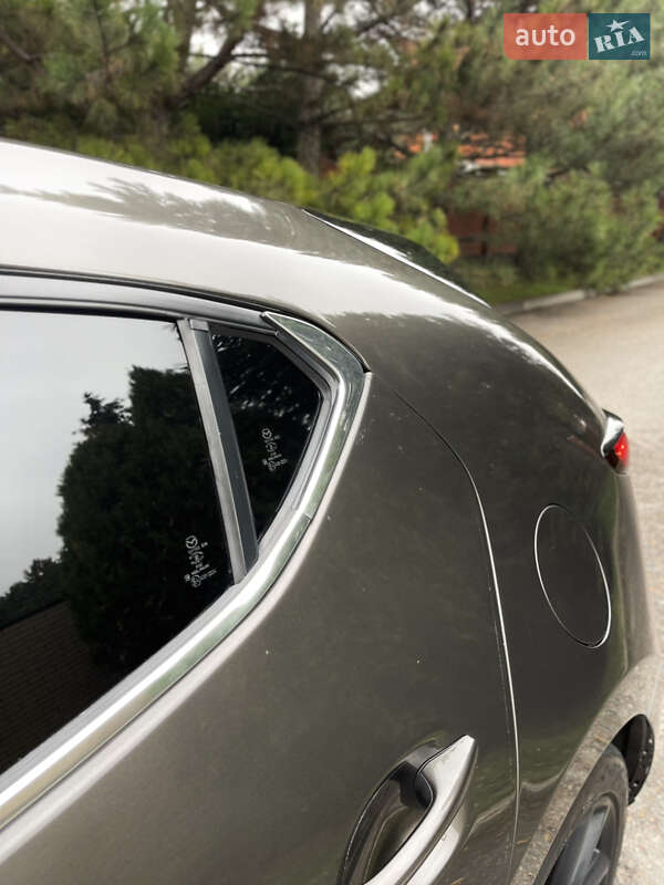 Хетчбек Mazda 3 2019 в Дніпрі